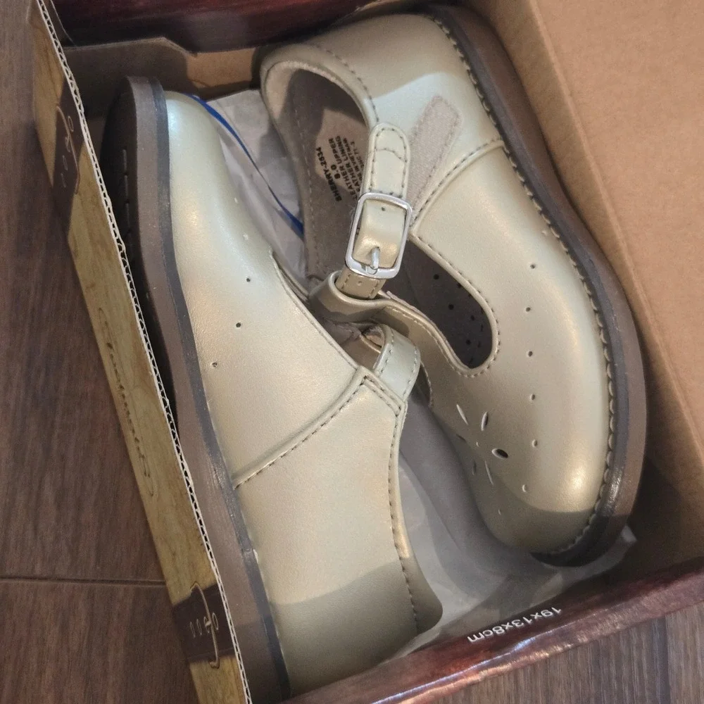 Footmates‎ Sherry Pearl Gold Leather T-Strap Mary Jane Shoes Kids 8 M/W 2534